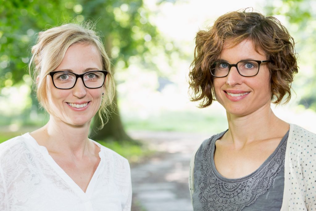 Steffi Loecker und Berit Menke. Foto: Helge Krückeberg